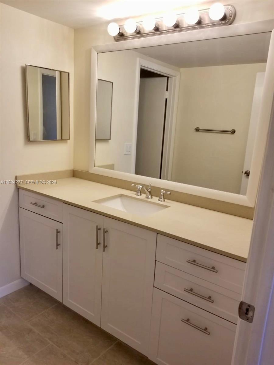 21950 Soundview Terrace, Unit 209 Boca Raton, FL 33433 - Photo 6 of 12
