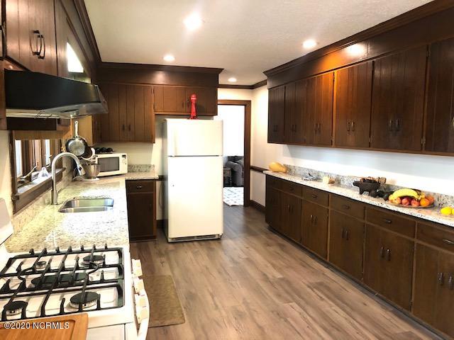 596 Dail Loop Road Tarboro, NC 27886 - Photo 16 of 50 596 DAIL LOOP RD KITCHEN 3