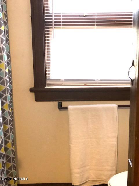 596 Dail Loop Road Tarboro, NC 27886 - Photo 25 of 50 596 DAIL LOOP RD MASTER BATH 4