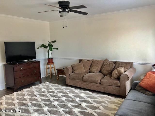 596 DAIL LOOP RD FAMILY ROOM 4