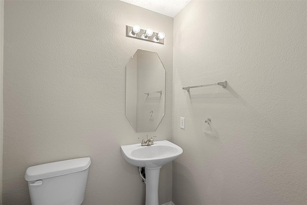 308 Valley Ridge Drive Red Oak, TX 75154 - Photo 22 of 24