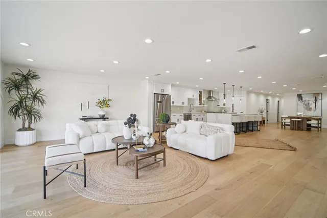 $2,499,000 | 21922 Erie Lane, Lake Forest, CA 92630