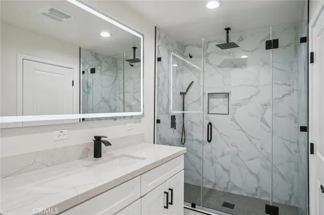 $2,499,000 | 21922 Erie Lane, Lake Forest, CA 92630