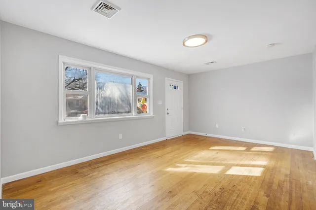 $425,000 | 5 Rocky Brook Court, Hightstown, NJ 08520