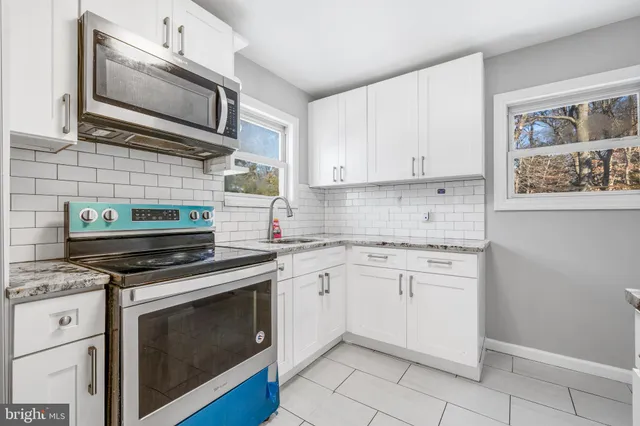 $425,000 | 5 Rocky Brook Court, Hightstown, NJ 08520