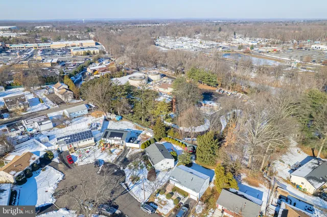 $425,000 | 5 Rocky Brook Court, Hightstown, NJ 08520