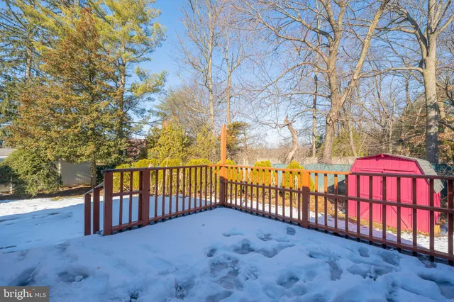 a view of a back yard of the house