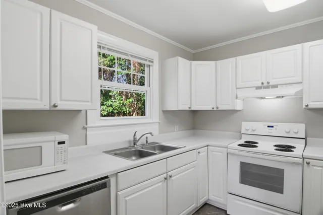 $1,675 | 2119 Klein Road, Wilmington, NC 28405