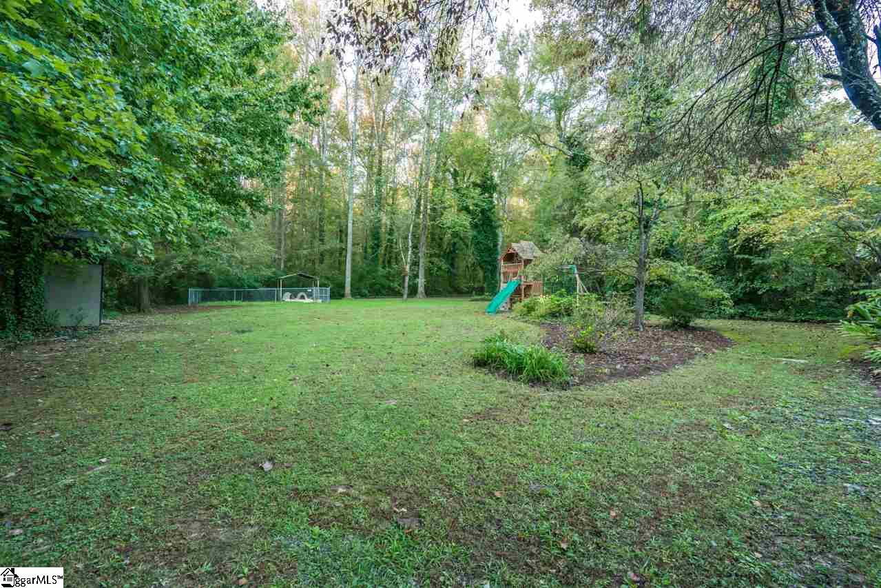 212 York Street Clinton, SC 29325 - Photo 31 of 36 Gallery Image 31
