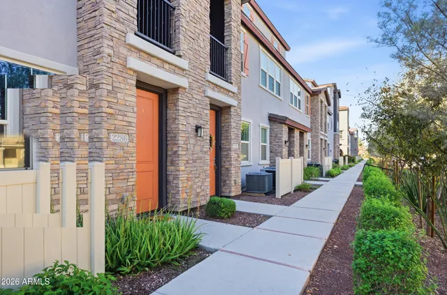 $357,500 | 2282 East Hidalgo Avenue, Phoenix, AZ 85040