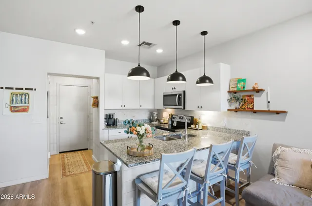 $357,500 | 2282 East Hidalgo Avenue, Phoenix, AZ 85040