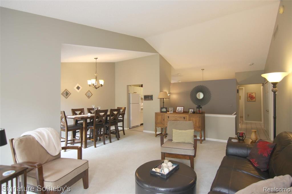 22020 River Ridge Trail, Unit 34 Farmington Hills, MI 48335 - Photo 3 of 20