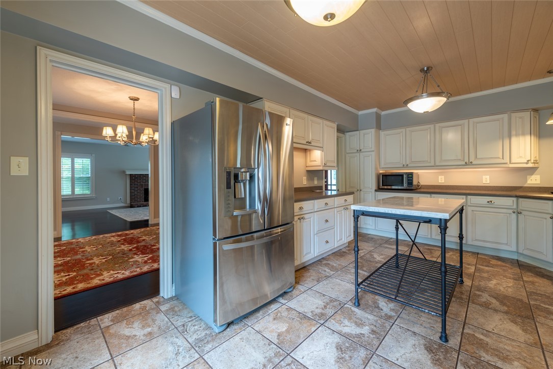 7637 Chagrin Road Chagrin Falls, OH 44023 - Photo 12 of 35 Gallery Image 12