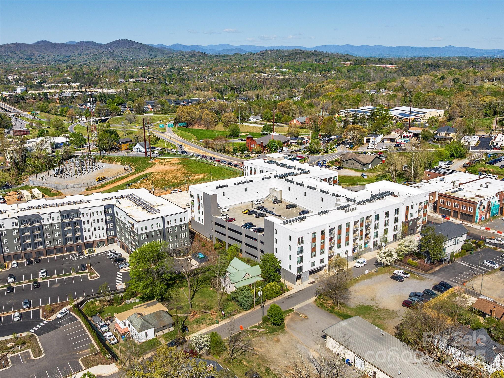 21 Pearl Street Asheville, NC 28801 - Photo 24 of 26 a view of city with ocean