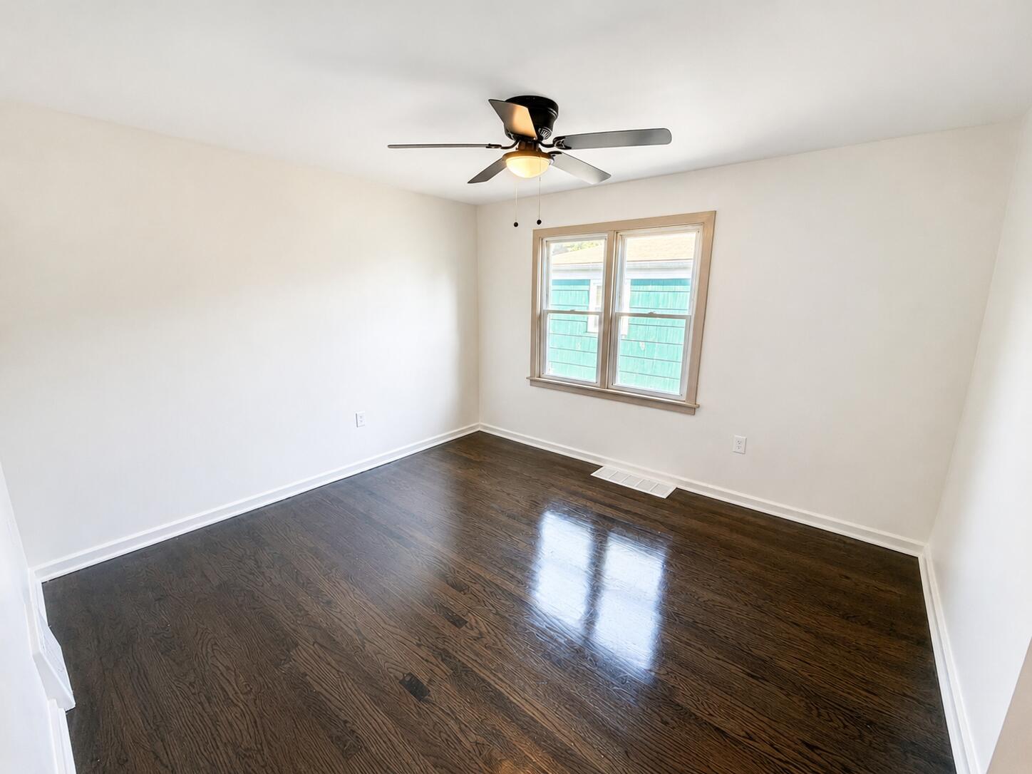 2402 Polk Street Gary, IN 46407 - Photo 10 of 19 1448x1086