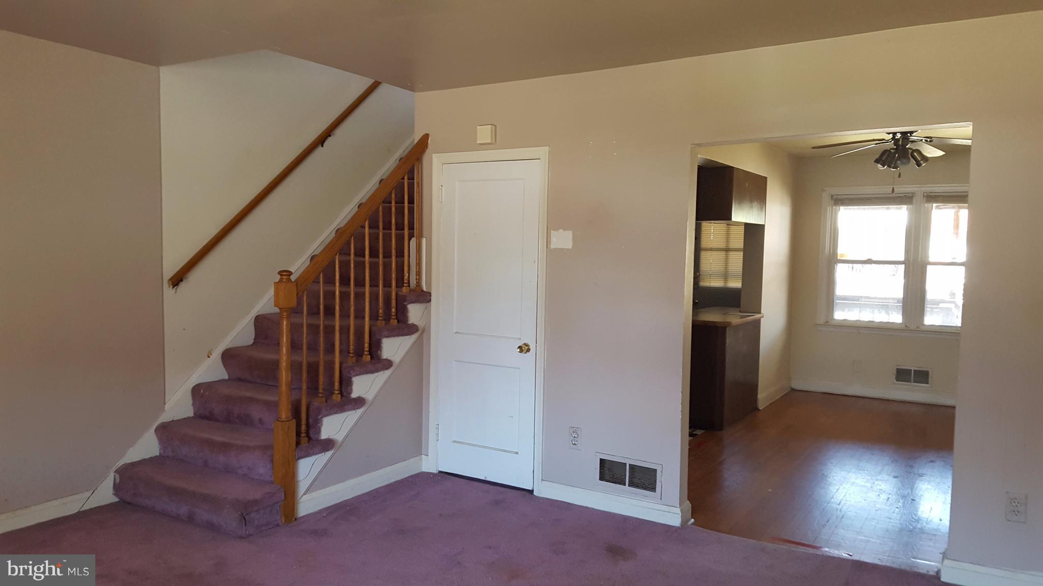 2207 Vailthorn Road Baltimore, MD 21220 - Photo 5 of 23 Living Room