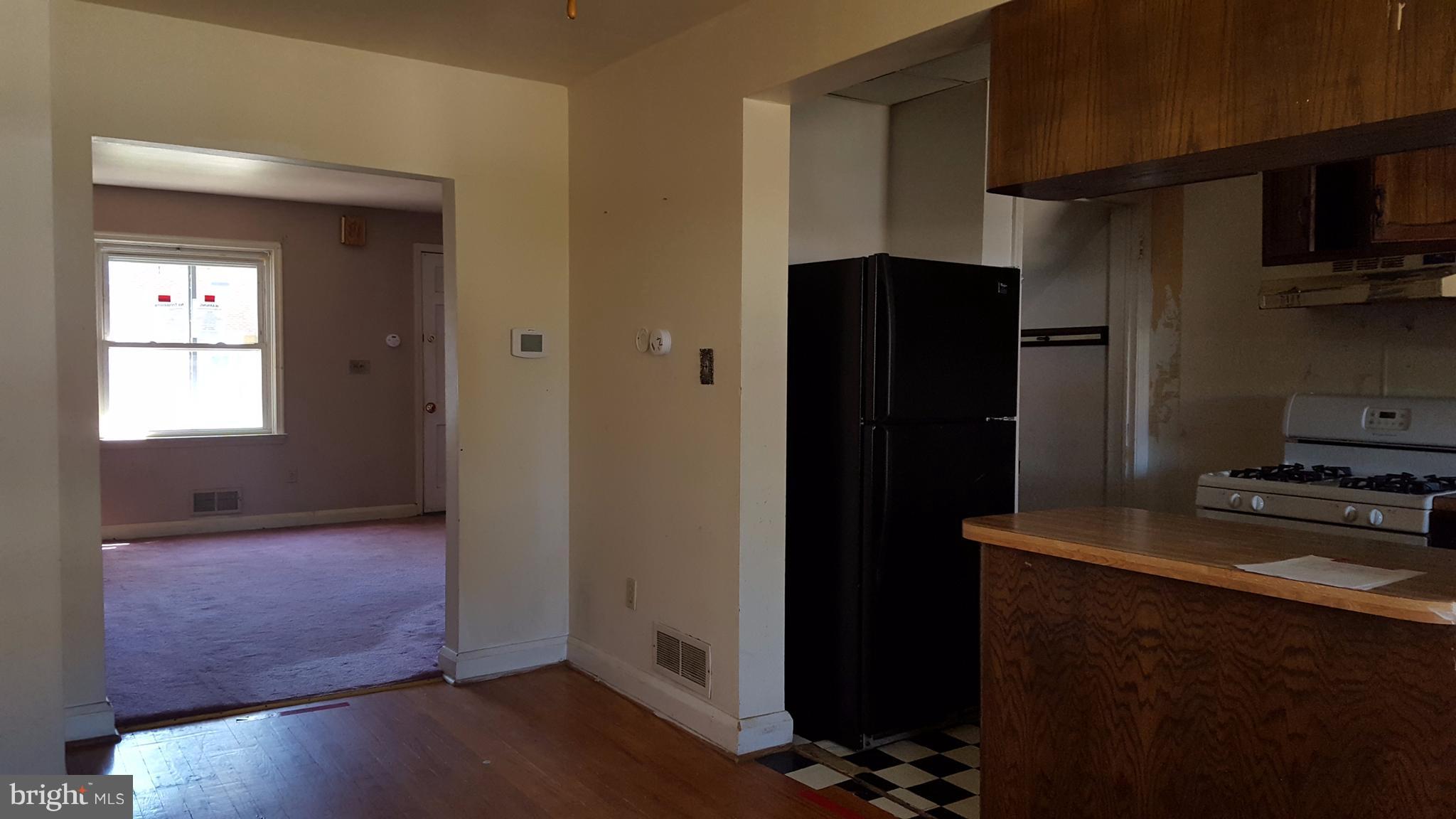 2207 Vailthorn Road Baltimore, MD 21220 - Photo 8 of 23 Dining Room