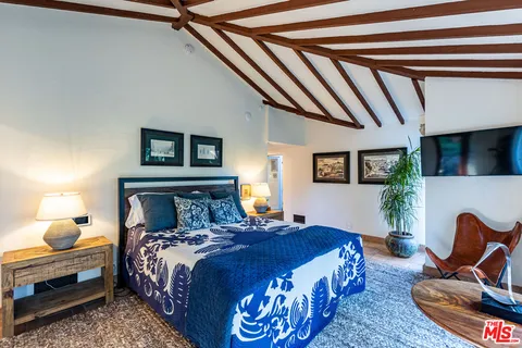 $4,495,000 | 13166 Boca De Canon Lane, Los Angeles, CA 90049