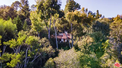 $4,495,000 | 13166 Boca De Canon Lane, Los Angeles, CA 90049