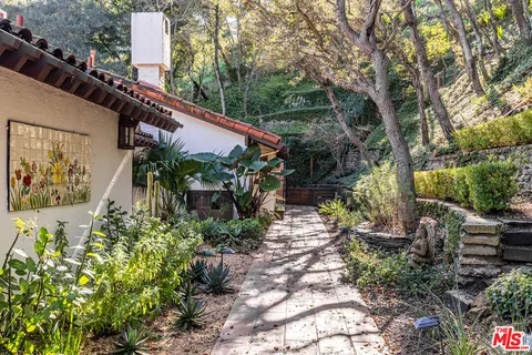$4,495,000 | 13166 Boca De Canon Lane, Los Angeles, CA 90049