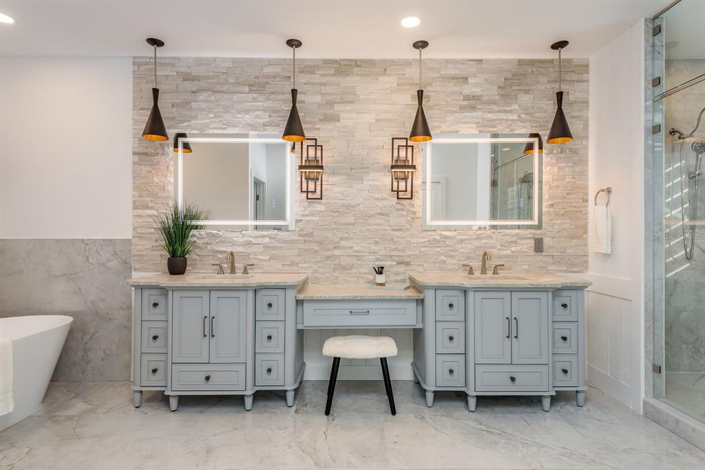 3426 Channelside Court Safety Harbor, FL 34695 - Photo 37 of 67