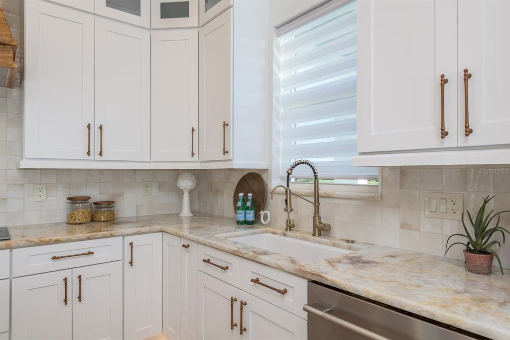 3426 Channelside Court Safety Harbor, FL 34695 - Photo 8 of 67