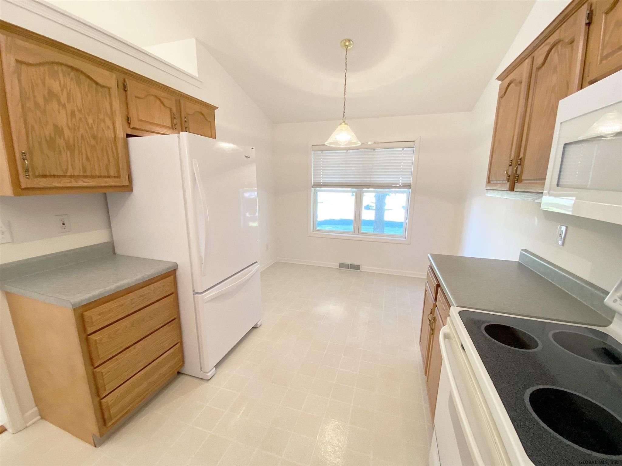 125 Harvard Road Colonie, NY 12189 - Photo 18 of 71 Photo 18