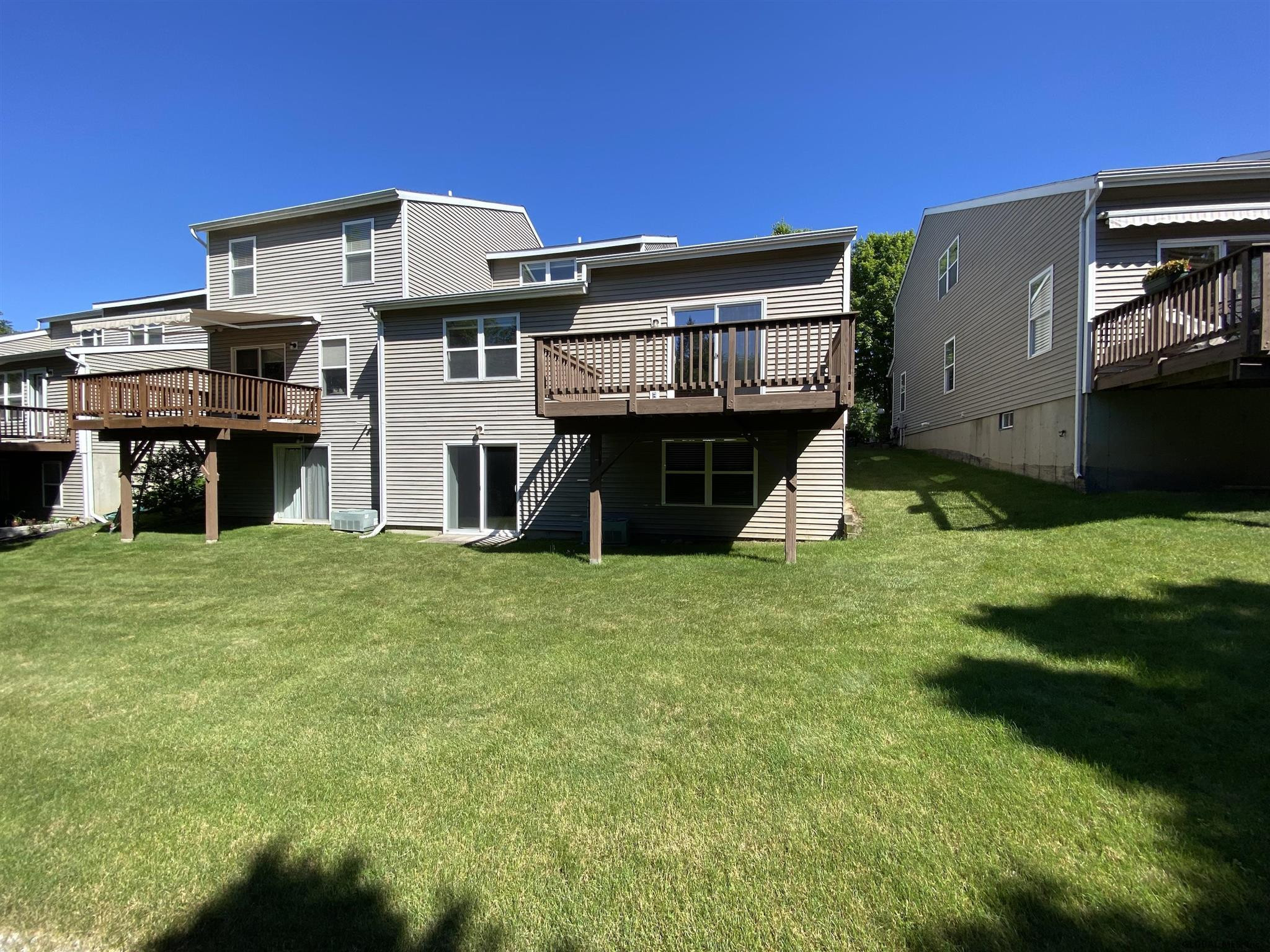 125 Harvard Road Colonie, NY 12189 - Photo 8 of 71 Photo 8