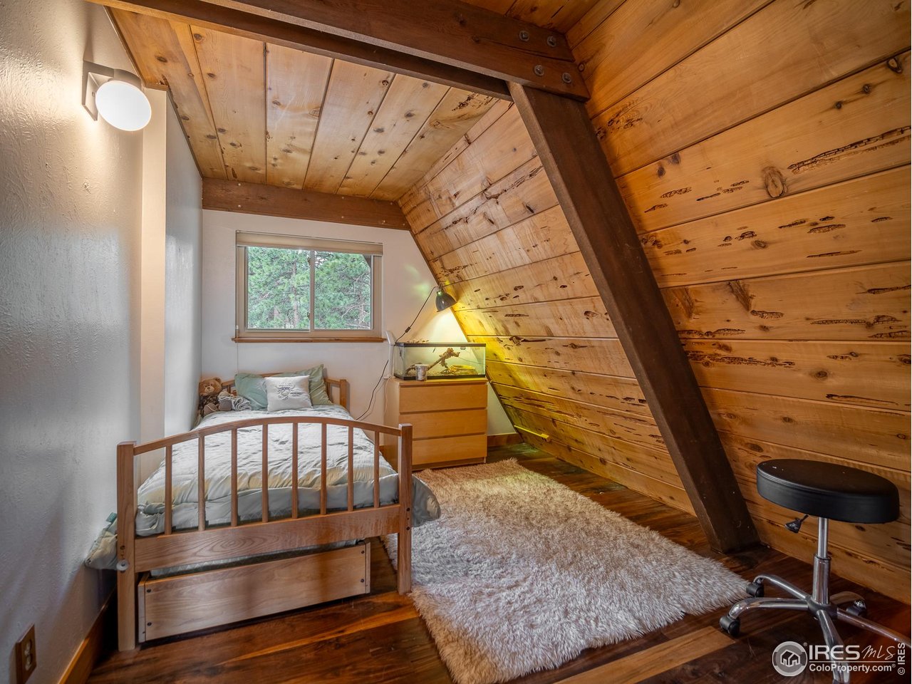 208 Wild Tiger Road Boulder, CO 80302 - Photo 27 of 42 upper level
