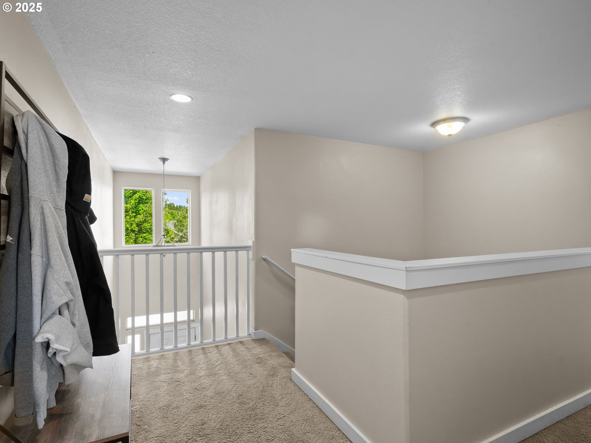 664 Montclair Drive Northeast Albany, OR 97322 - Photo 11 of 38