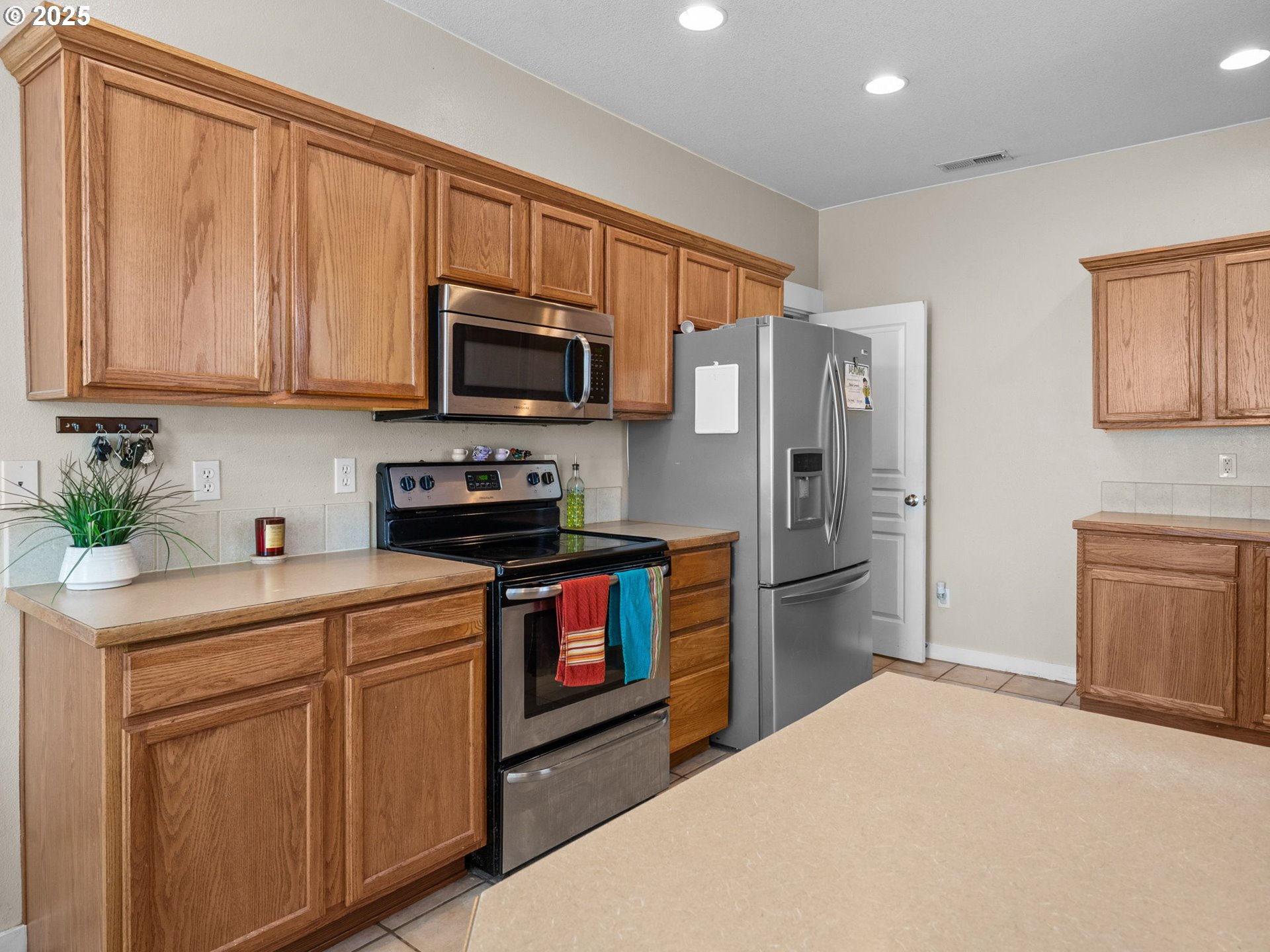 664 Montclair Drive Northeast Albany, OR 97322 - Photo 6 of 38