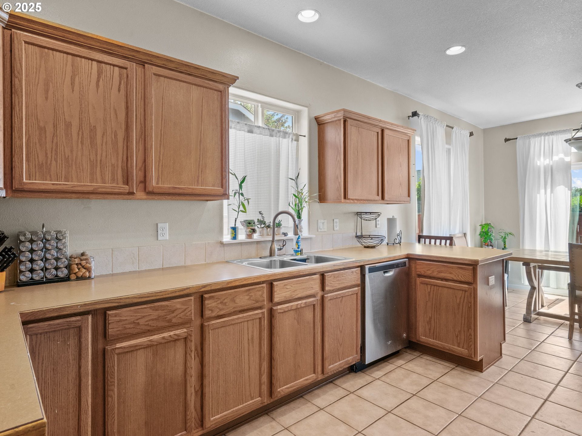 664 Montclair Drive Northeast Albany, OR 97322 - Photo 8 of 38