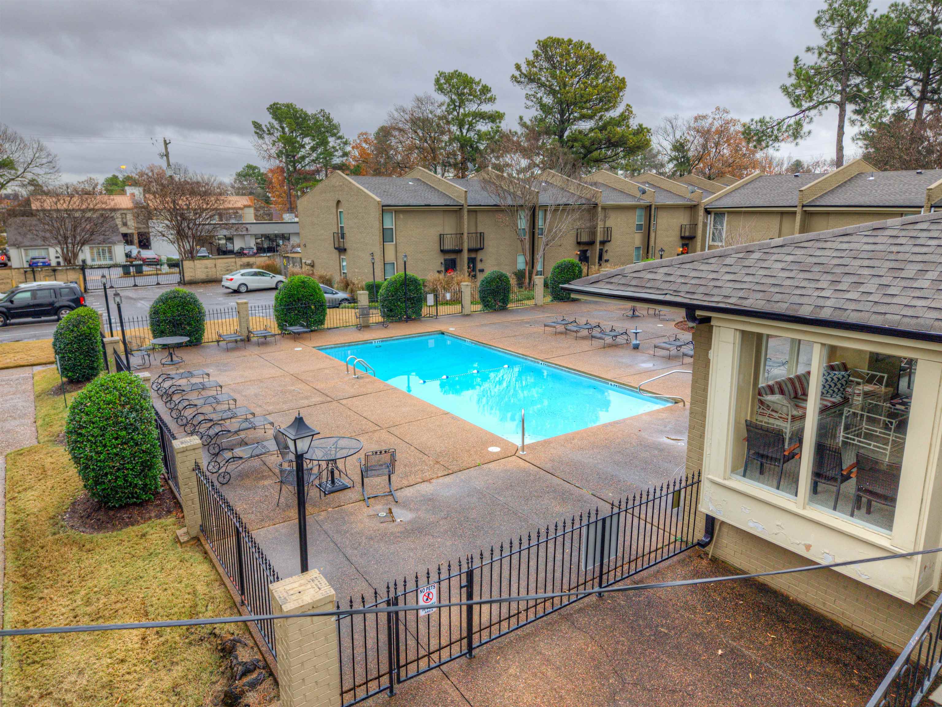 997 June Road Memphis, TN 38119 - Photo 30 of 30 a view of a house with backyard and sitting area