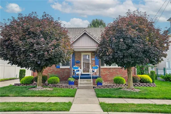 $285,000 | 246 Arthur Street, Zelienople, PA 16063