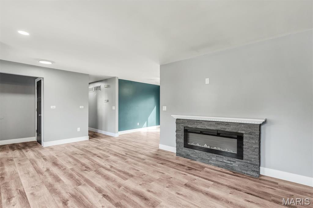15 Laura Hill Road St. Peters, MO 63376 - Photo 4 of 25 Gallery Image 4
