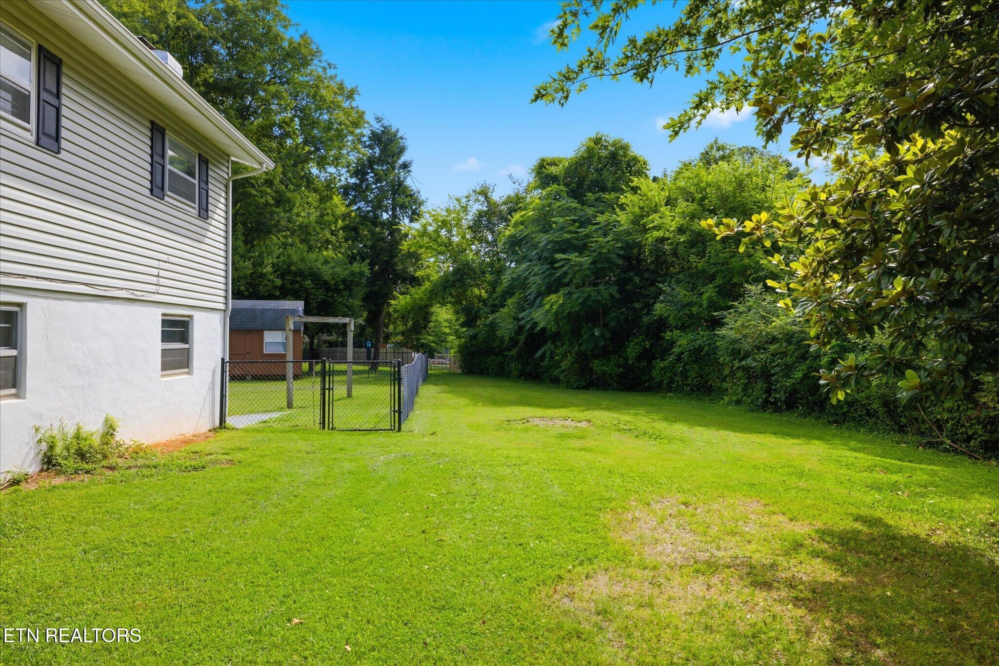 412 Bridgewater Road Knoxville, TN 37923 - Photo 26 of 29 Gallery Image 26