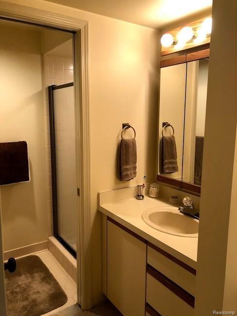 15243 Riverside Street Livonia, MI 48154 - Photo 10 of 24