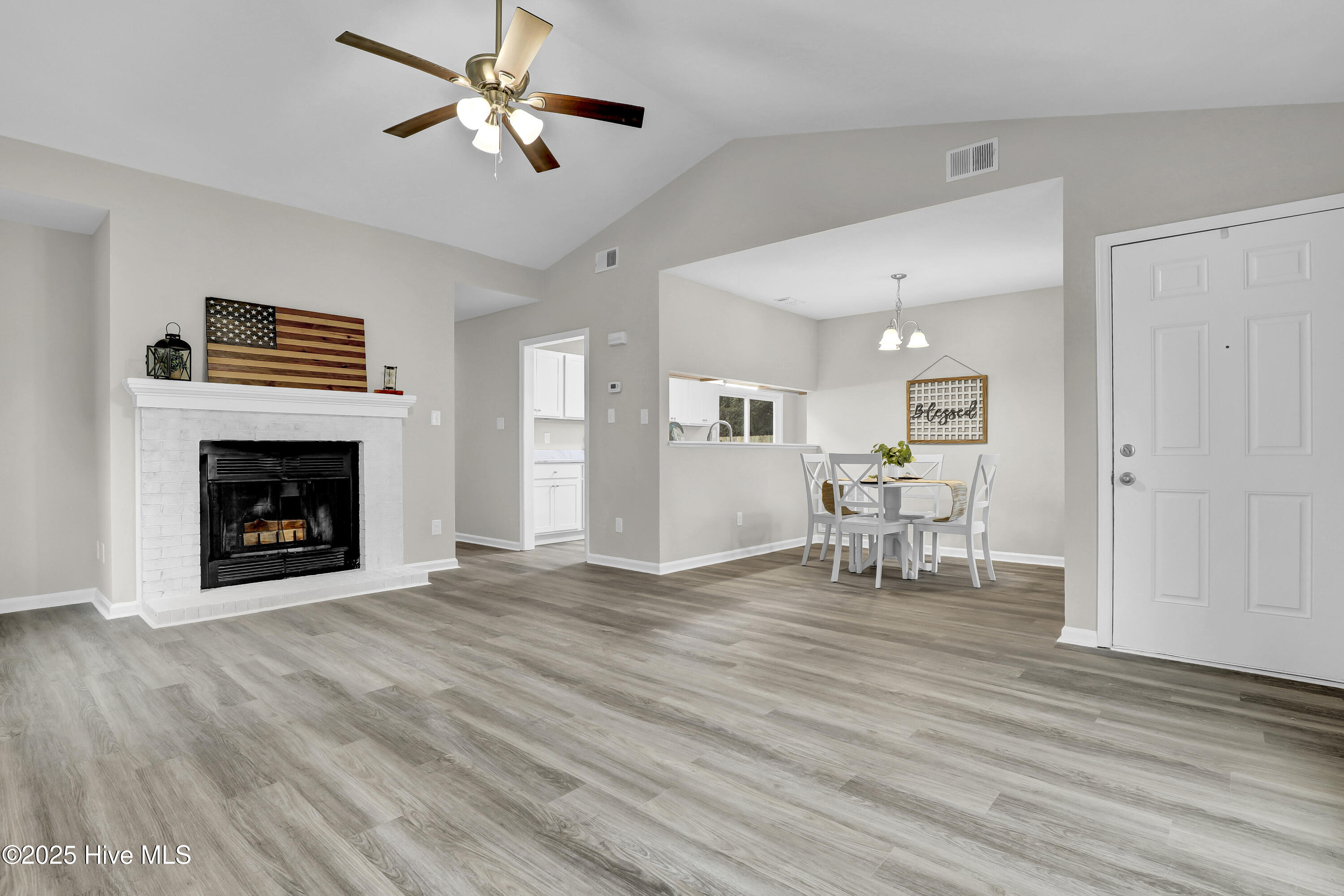 538 Shadowridge Road Jacksonville, NC 28546 - Photo 5 of 28 5