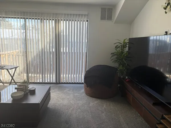 $2,200 | 802 Lindsey Court, Evesham, NJ 08053
