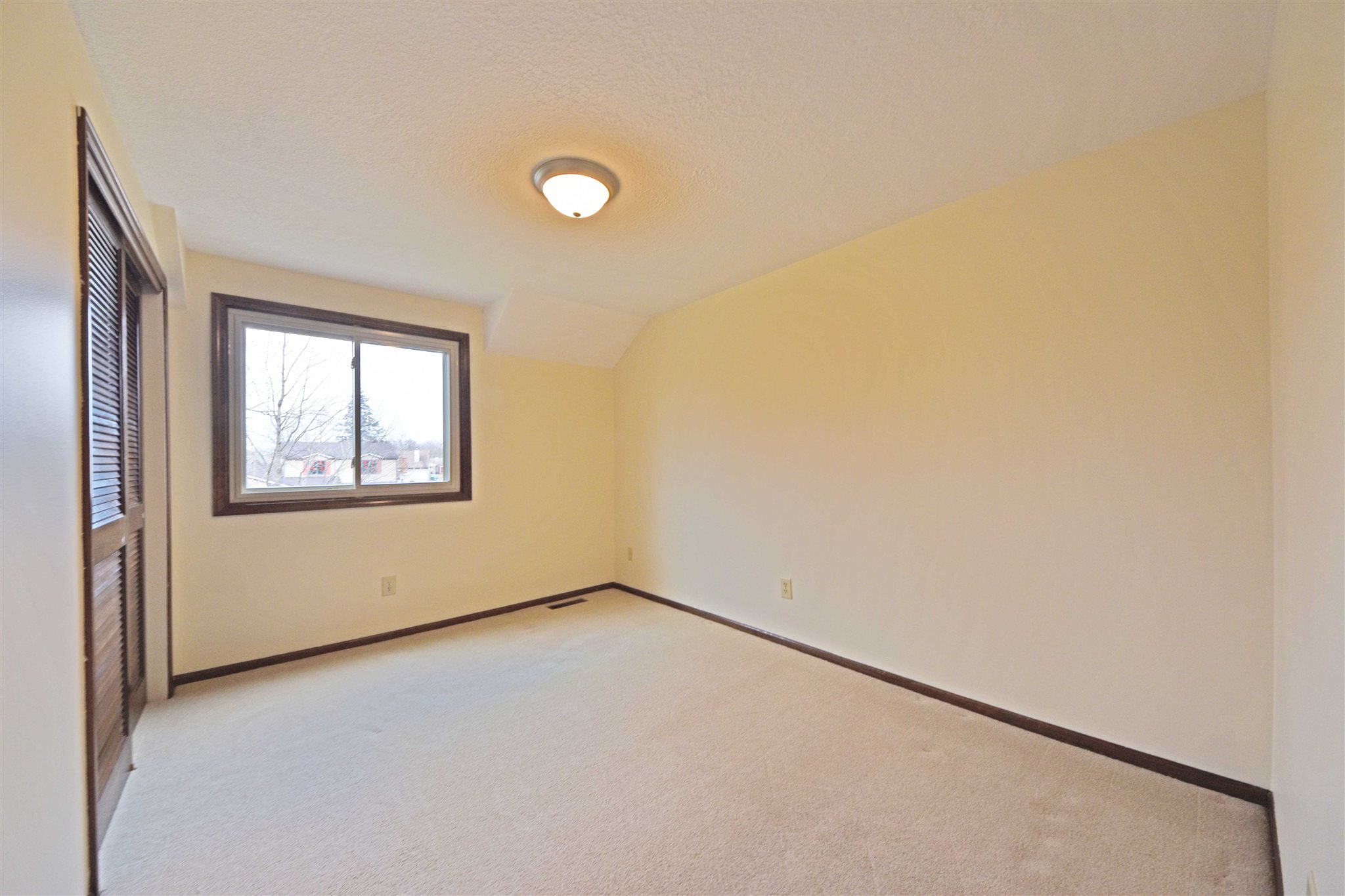 4315 Locust Spring Place Fort Wayne, IN 46804 - Photo 25 of 36 Gallery Image 25