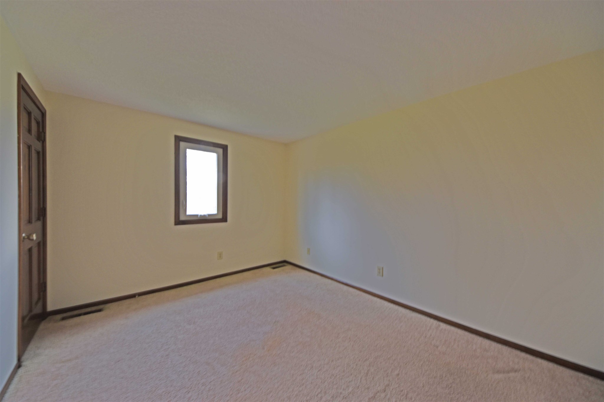 4315 Locust Spring Place Fort Wayne, IN 46804 - Photo 28 of 36 Gallery Image 28