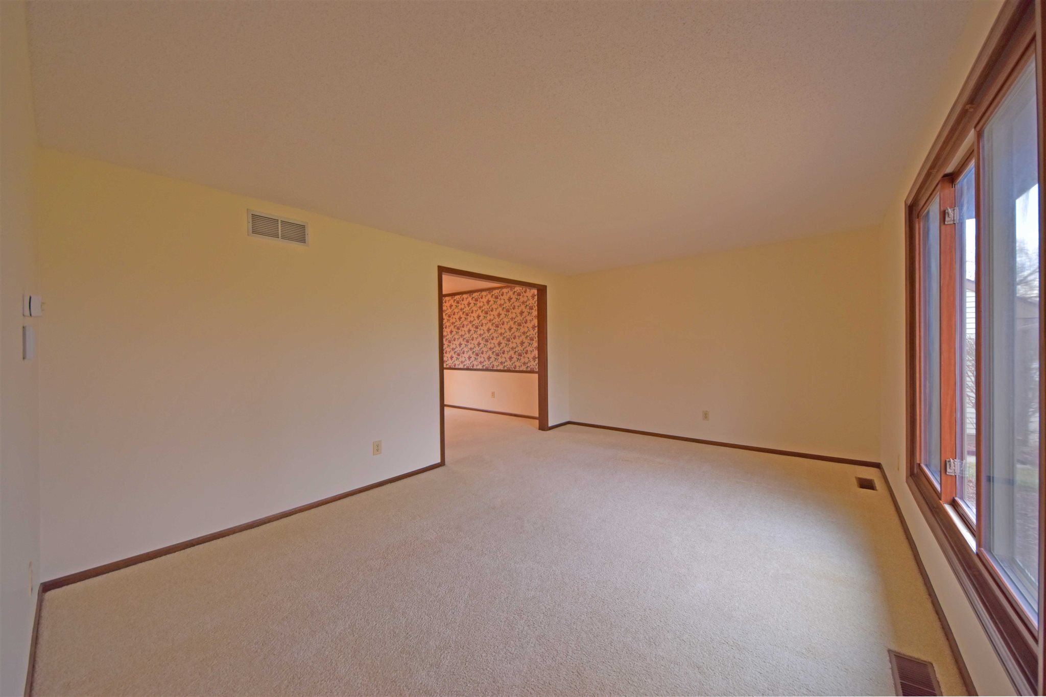 4315 Locust Spring Place Fort Wayne, IN 46804 - Photo 7 of 36 Gallery Image 7