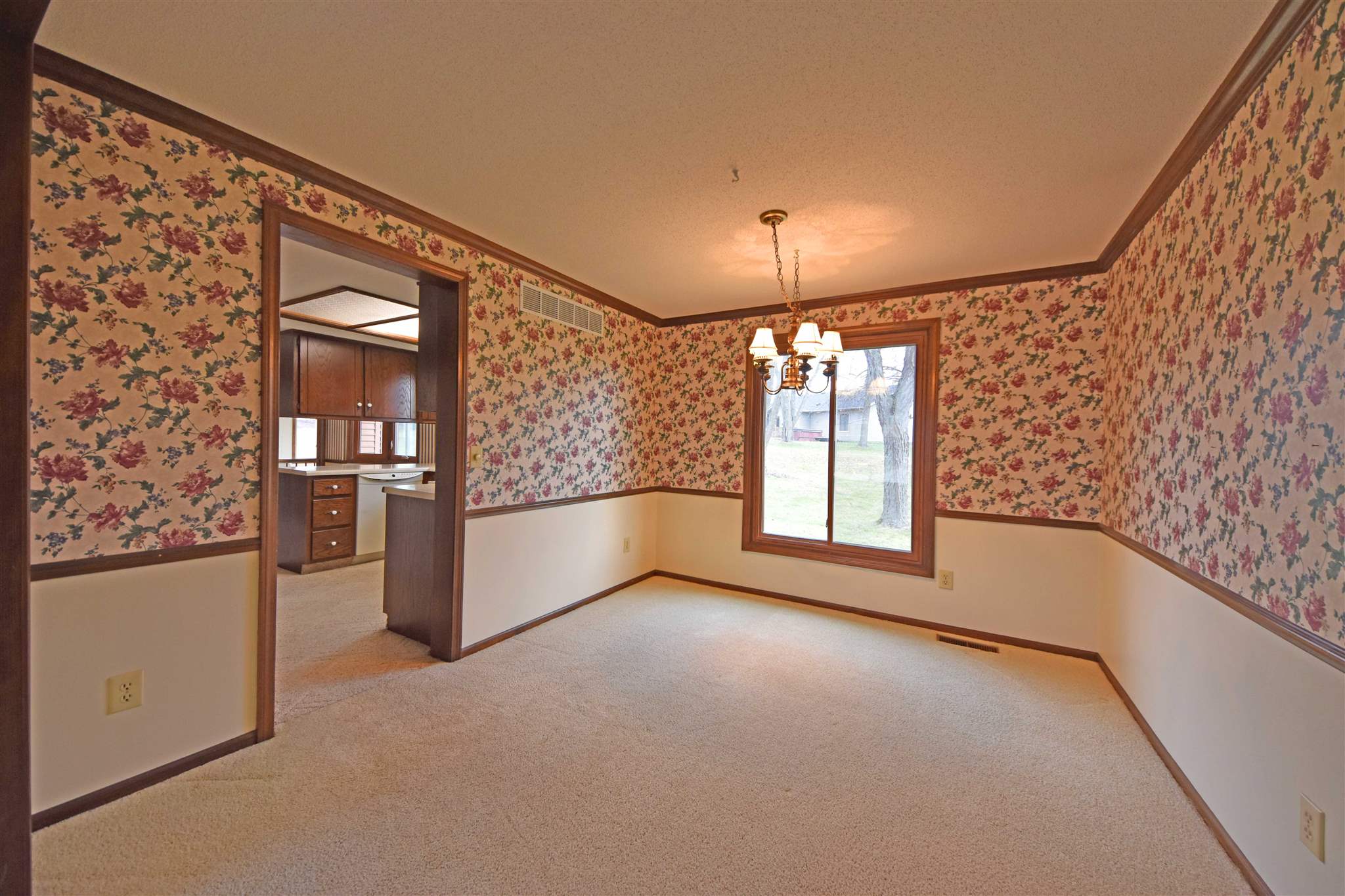 4315 Locust Spring Place Fort Wayne, IN 46804 - Photo 10 of 36 Gallery Image 10