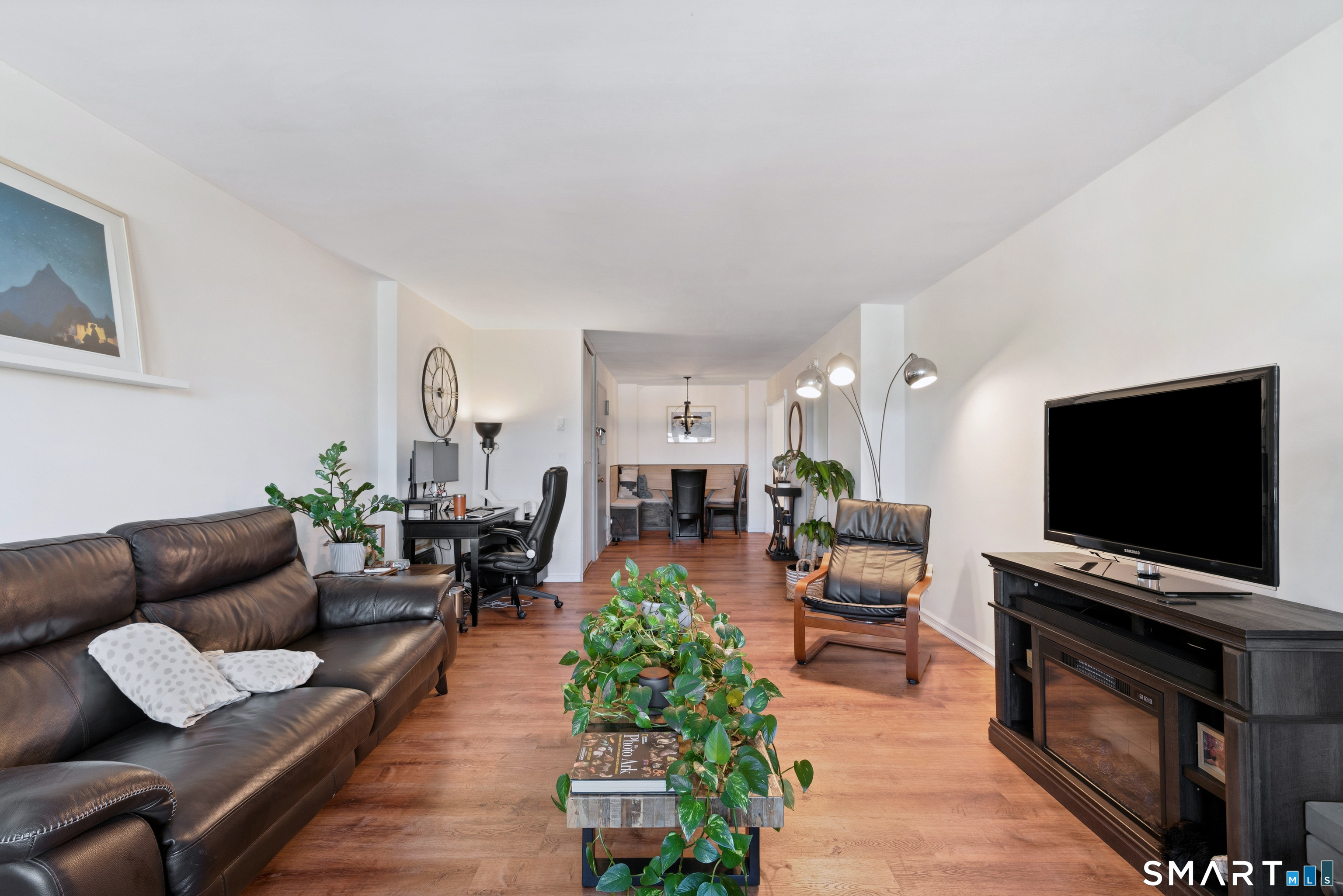 30 Glenbrook Road, Unit 2E Stamford, CT 06902 - Photo 2 of 22