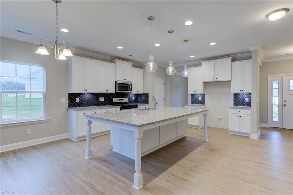 101 Red Maple Way King, NC 27021 - Photo 11 of 37 Gallery Image 11