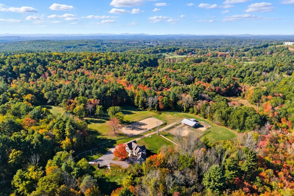 57 French Court Dunstable, MA 01827 - Photo 2 of 42