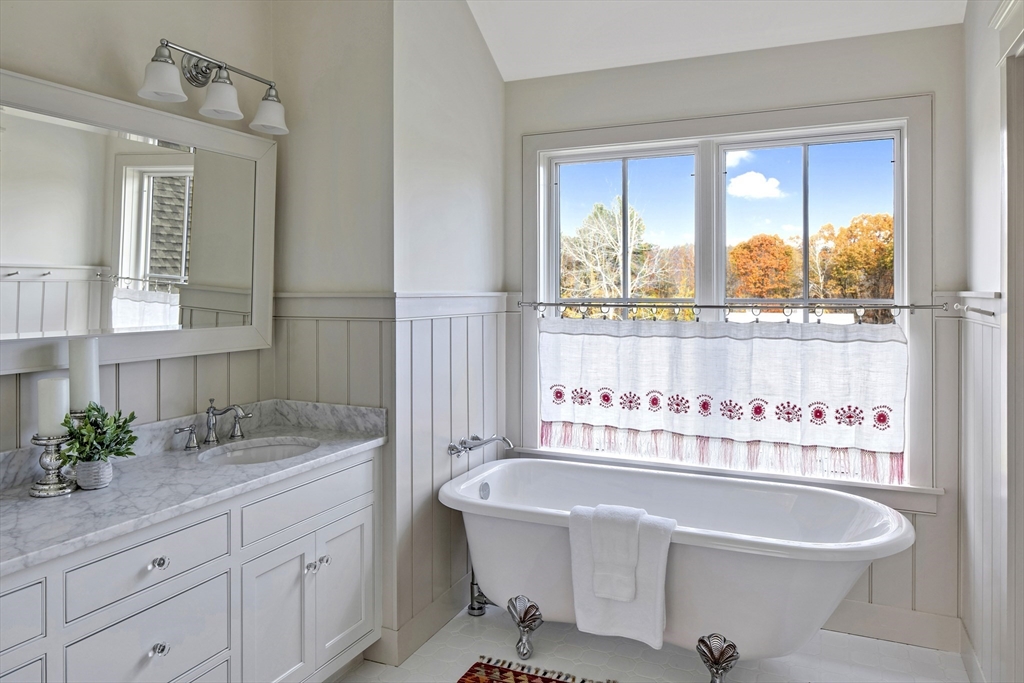 57 French Court Dunstable, MA 01827 - Photo 23 of 42
