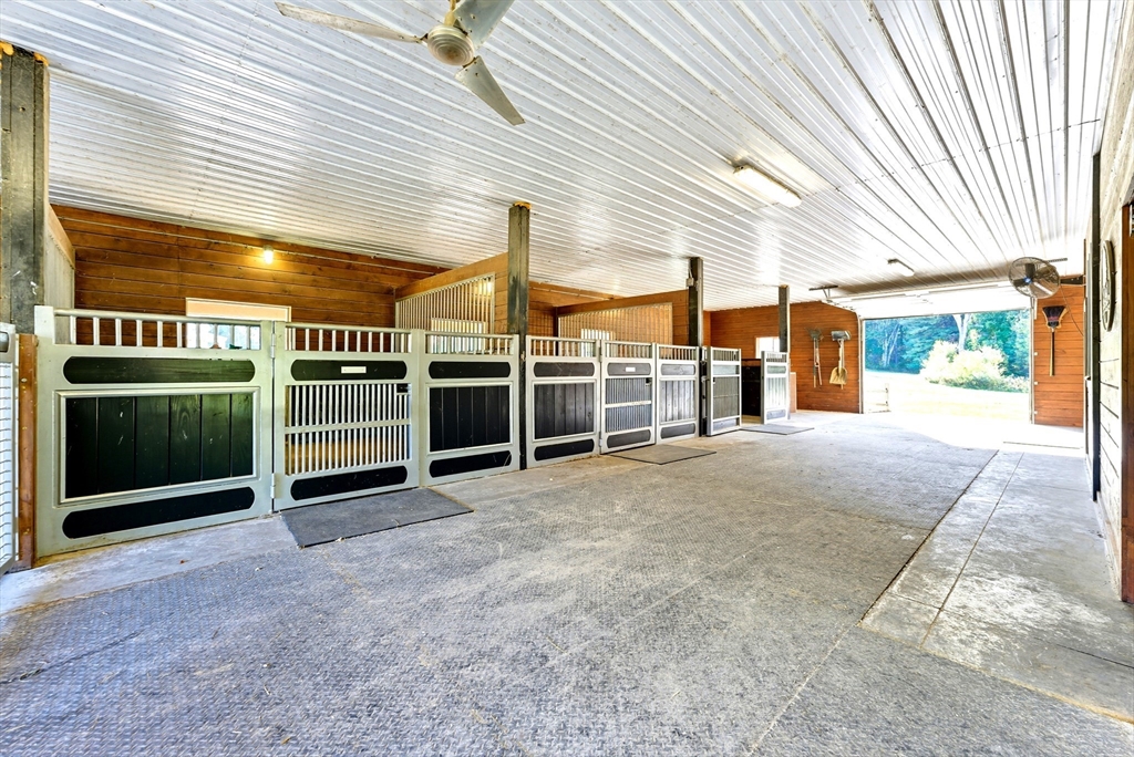 57 French Court Dunstable, MA 01827 - Photo 32 of 42