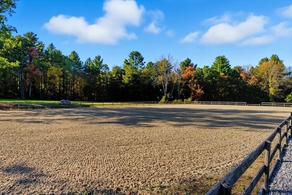 57 French Court Dunstable, MA 01827 - Photo 35 of 42