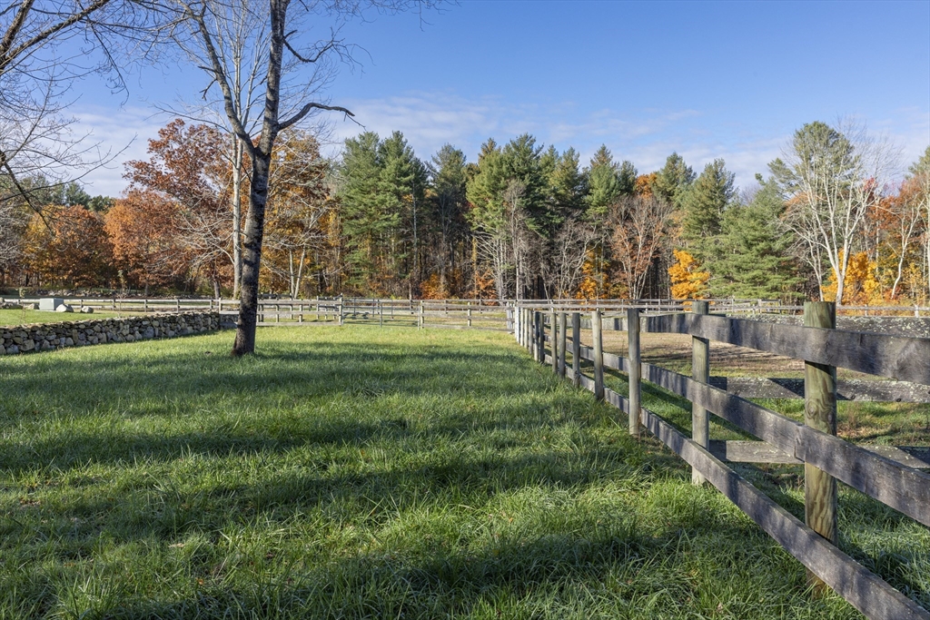 57 French Court Dunstable, MA 01827 - Photo 38 of 42